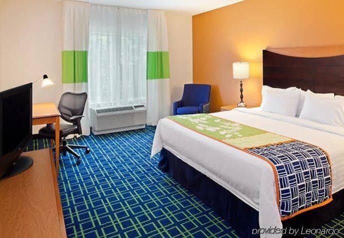 Fairfield Inn & Suites Льюисберг Экстерьер фото