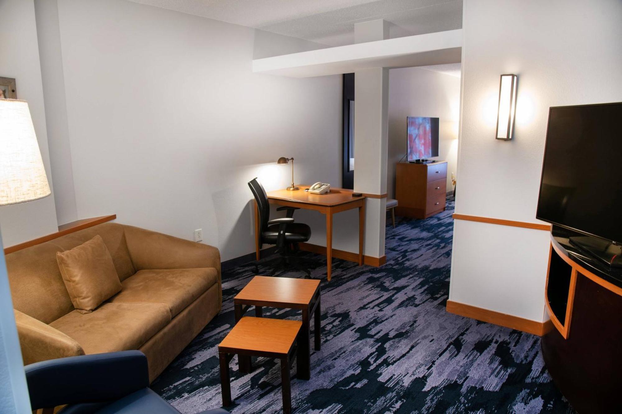 Fairfield Inn & Suites Льюисберг Экстерьер фото
